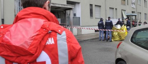 Calabria: 36enne si getta da un balcone e muore