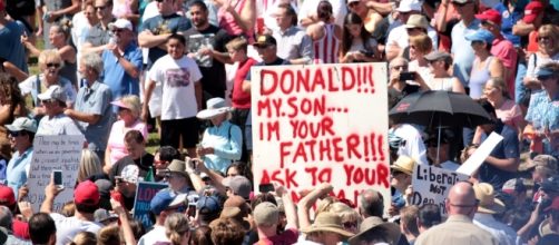 Trump supporters, oh ye of limited intellect https://www.flickr.com/photos/gageskidmore/25953775165