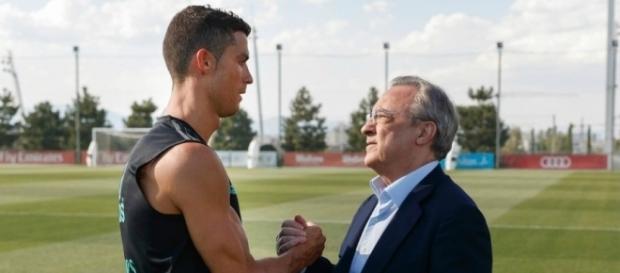 Real Madrid : Le cas Ronaldo a rendu fou Pérez ! Real Madrid : Le cas Ronaldo a rendu fou Pérez !