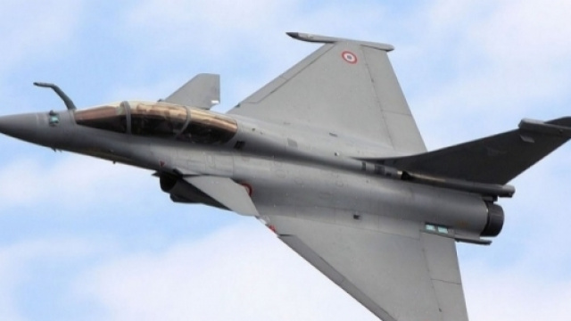 Jet sfiora la Motonave Grimaldi per tre volte