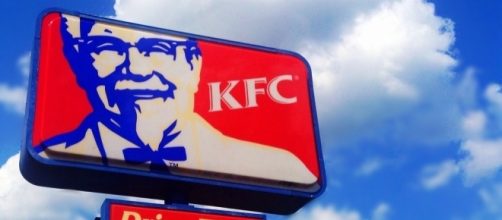 'The Hard Way' VR game launched by KFC will be used to train new employees / Photo via Mike Mozart, Flickr