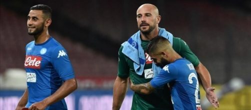 FOTO - Pepe Reina commosso dopo Napoli-Atalanta, ha deciso di onorare il proprio contratto con gli azzurri fino al 2018 - areanapoli.it