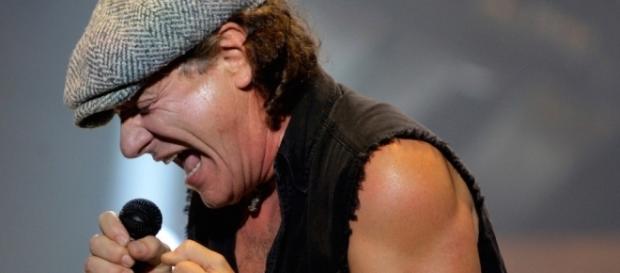 Brian Johnson torna a cantare in un concerto dei Muse Brian Johnson torna a cantare in un concerto dei Muse