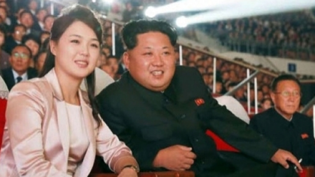 Kim Jong-un insieme alla moglie, Ri Sol-ju