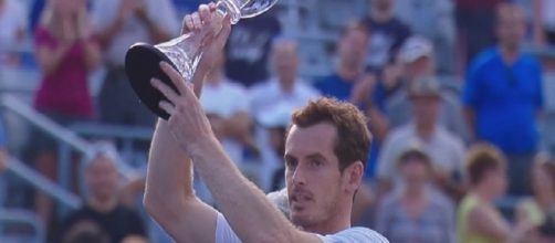 Andy Murray celebrating 2015 Rogers Cup title/ Photo: screenshot via Tennis TV official channel on YouTube