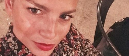 Gossip: Emma Marrone 'rapinata' a Ibiza? Parla il suo staff.