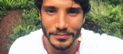 Gossip, Stefano De Martino: pace con Belen o un giovane amore?