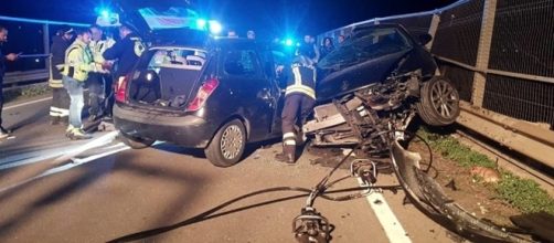 Incidente stradale in Calabria scontro tra due auto: un morto e un ferito. (Foto di repertorio)