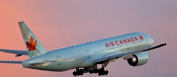 Air Canada passenger arrested after alleged assault of flight attendant / Photo via Brian, Wikimedia Commons Air Canada passenger arrested after alleged assault of flight attendant / Photo via Brian, Wikimedia Commons