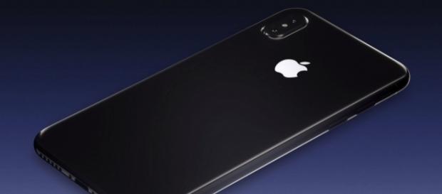 Apple Leaks iPhone 8 FINAL Design & Features! YouTube/EverythingApplePro screencap Apple Leaks iPhone 8 FINAL Design & Features! YouTube/EverythingApplePro screencap