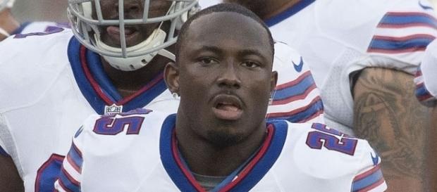 Best Football Players of All Time - Image source: Wikipedia LeSean_McCoy Best Football Players of All Time - Image source: Wikipedia LeSean_McCoy