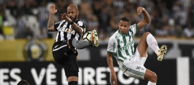 Botafogo perde mais um jogo no Brasileiro Botafogo perde mais um jogo no Brasileiro