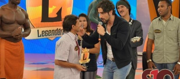 Mulher sofre acidente em programa Legendários da Record Mulher sofre acidente em programa Legendários da Record