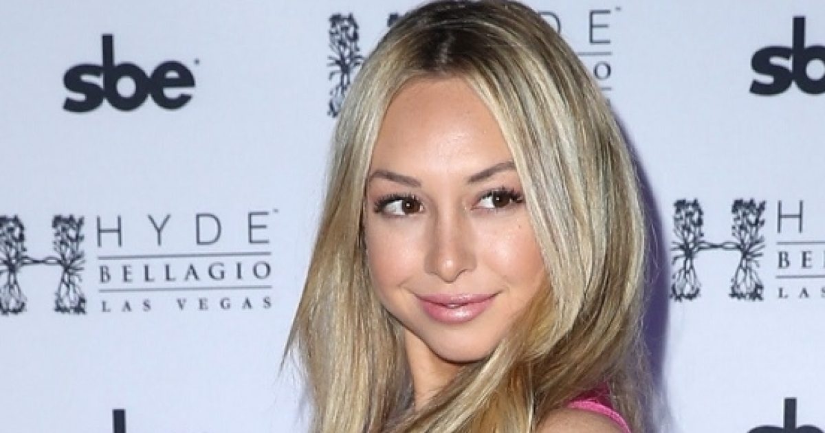 Bachelor In Paradise Corinne Olympios Doesnt Blame Demario Over Sex