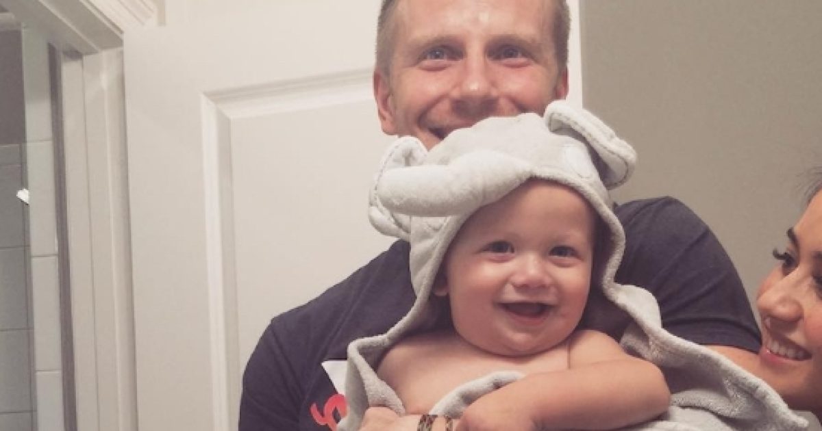 Sean Lowe shares intense Hurricane Harvey rescues, says he carried dead man