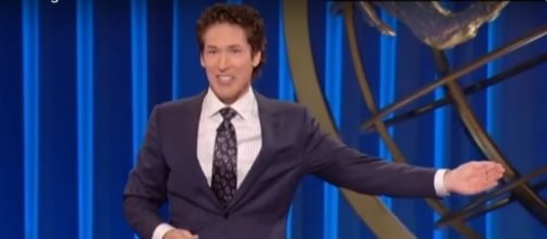 Joel Osteen responds to critics about his church not helping people affected by Hurricane Harvey. [Image via CNN/YouTube]