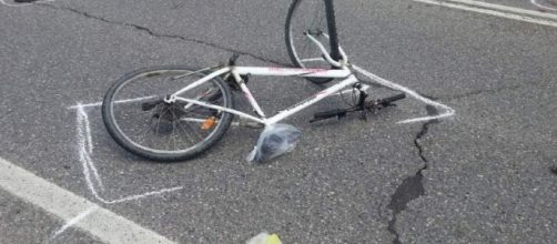 La bicicletta del 75 enne investito e ucciso dal 18 enne Alberto Cian che i genitori hanno fatto arrestare. Foto: vvox.it.