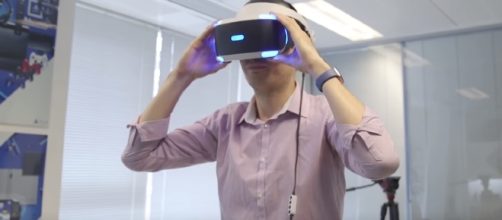 PlayStation VR Bundle - YouTube/Wochit Tech Channel