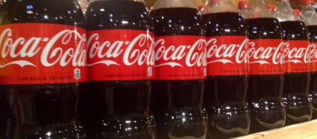 Bottles of Coca Cola/photo by Mike Mozart via Flickr, https://www.flickr.com/photos/jeepersmedia/14096658396, CC BY 2.0 Bottles of Coca Cola/photo by Mike Mozart via Flickr, https://www.flickr.com/photos/jeepersmedia/14096658396, CC BY 2.0