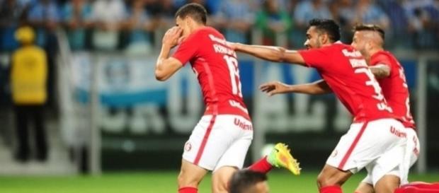 Roberson - Jogador do Internacional Roberson - Jogador do Internacional
