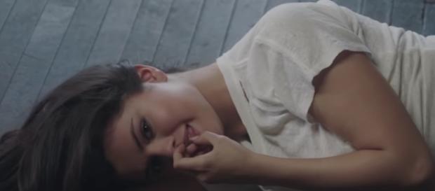 Selena Gomez spotted dating her boyfriend, The Weeknd, in New York City. YouTube/HollywoodeLife Selena Gomez spotted dating her boyfriend, The Weeknd, in New York City. YouTube/HollywoodeLife