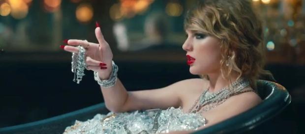 Taylor Swift in her new music video. (image source: YouTube/TaylorSwiftVEVO) Taylor Swift in her new music video. (image source: YouTube/TaylorSwiftVEVO)