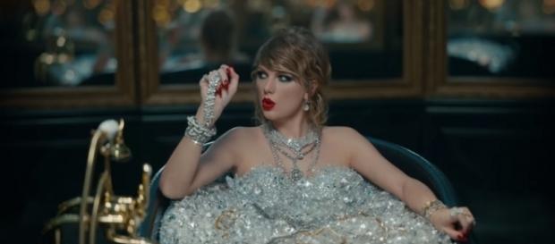 Taylor Swift / Photo via TaylorSwiftVEVO, YouTube screenshot Taylor Swift / Photo via TaylorSwiftVEVO, YouTube screenshot
