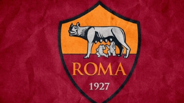 La Roma è pronta a cedere un attaccante per investire, poi, sul centrocampo.