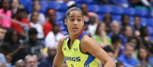 Skylar Diggins-Smith recorded 28 points and eight assists as the Wings clinched a playoff spot on Wednesday night. [Image via WNBA/YouTube]