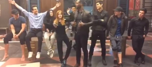 Shadowhunters Season 3 \ Image - Shadowhunters Updates | YouTube Shadowhunters Season 3 \ Image - Shadowhunters Updates | YouTube