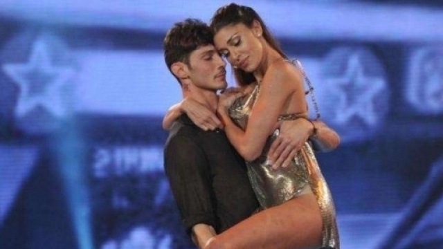 Belen, Stefano e Gilda gossip news