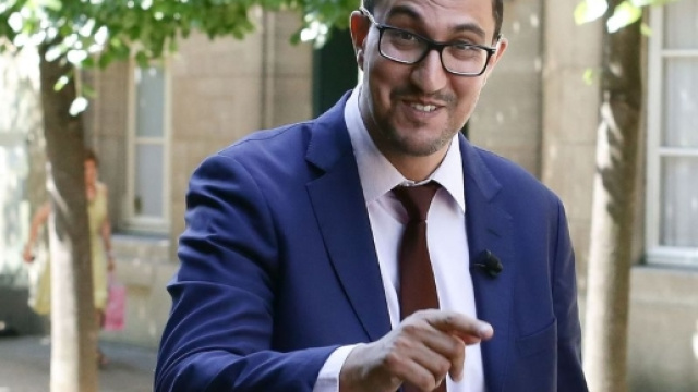 Un député LREM agresse un responsable PS à coups de casque | SEN360.FR - sen360.com