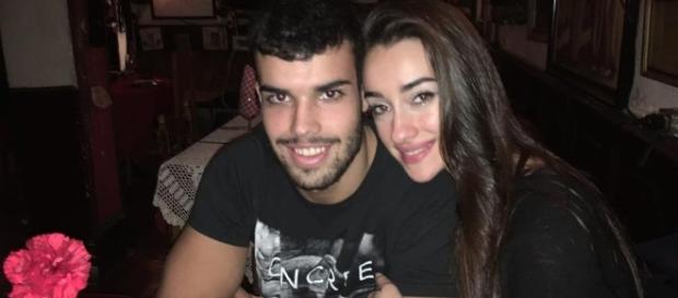 Adara y Pol, protagonistas de una nueva polémica. Adara y Pol, protagonistas de una nueva polémica.