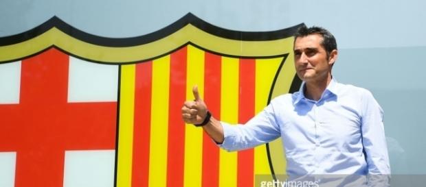 Barcelona's new coach Ernesto Valverde (R) and Barcelona's ... - gettyimages.co.uk Barcelona's new coach Ernesto Valverde (R) and Barcelona's ... - gettyimages.co.uk