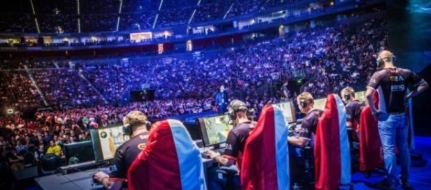 La révolution du E-Sport grâce à sa communauté digitale - audencia.com La révolution du E-Sport grâce à sa communauté digitale - audencia.com