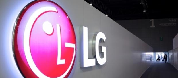 LG Display may manufacture the OLED panels for 2018 iPhones/Photo via Karlis Dambrans, Flickr LG Display may manufacture the OLED panels for 2018 iPhones/Photo via Karlis Dambrans, Flickr