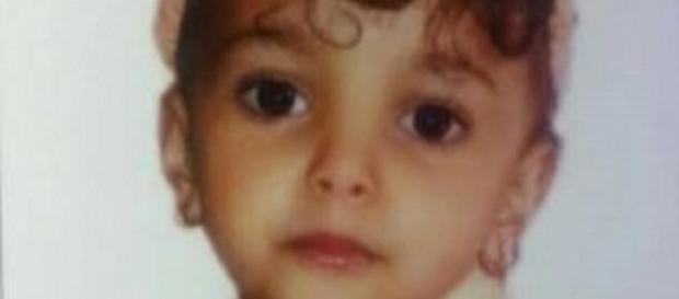 Rana Almatari foi levada da rua e atacada por vizinho Rana Almatari foi levada da rua e atacada por vizinho