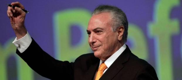 Temer satisfeito com o resultado na Câmara Temer satisfeito com o resultado na Câmara