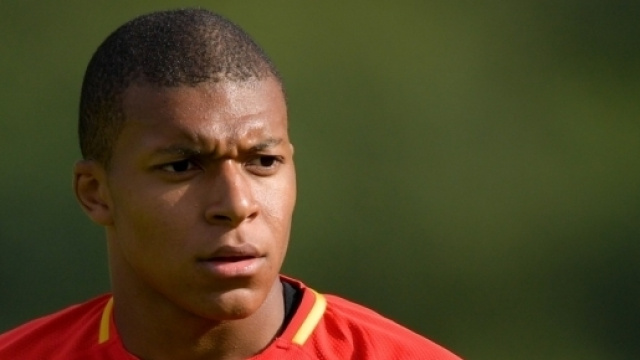 Mercato : Kylian Mbappé répond au Real Madrid !