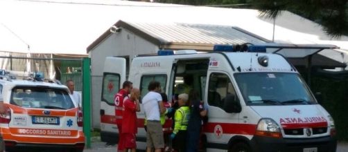 Arezzo: bimbo di 20 mesi cade dal primo piano di una palazzina - ilgazzettino.it
