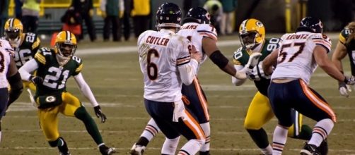 Jay Cutler - Lambeau Field - January 2, 2011 by Mike Morbeck via Flickr