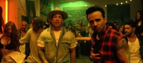 Luis Fonsi - Despacito ft. Daddy Yankee from YouTube/LuisFonsiVEVO