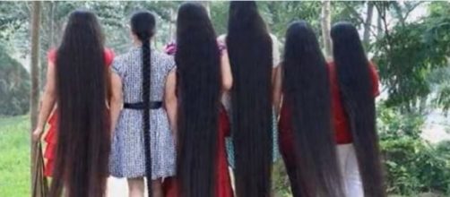 Panic strikes as hair thieves women in India - Just Facts/YouTube