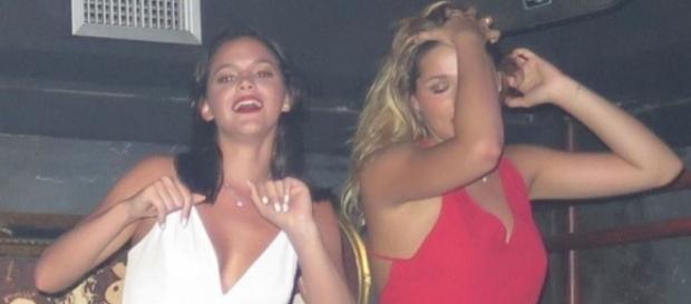 Bruna Marquezine e Sasha Meneghel Bruna Marquezine e Sasha Meneghel