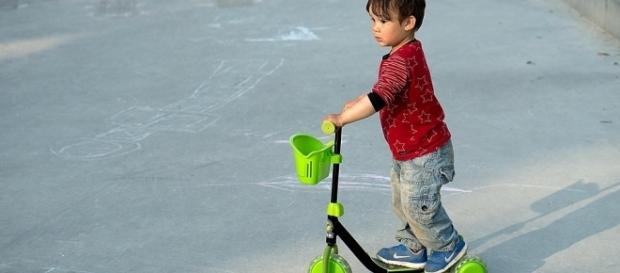 Children with dyspraxia have difficulties in planning and completing fine and gross motor tasks. Photograph courtesy of: qimono/Pixabay Children with dyspraxia have difficulties in planning and completing fine and gross motor tasks. Photograph courtesy of: qimono/Pixabay