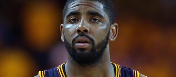 Incluso si se cambia, Kyrie Irving no está dispuesto a comprometerse con ningún equipo. Incluso si se cambia, Kyrie Irving no está dispuesto a comprometerse con ningún equipo.
