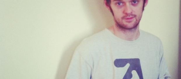 L'artista inglese David Firth, 34 anni L'artista inglese David Firth, 34 anni