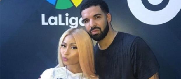 Nicki Minaj e Drake parecem estar namorando Nicki Minaj e Drake parecem estar namorando