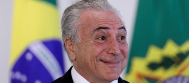 Temer é acusado de comprar votos Temer é acusado de comprar votos
