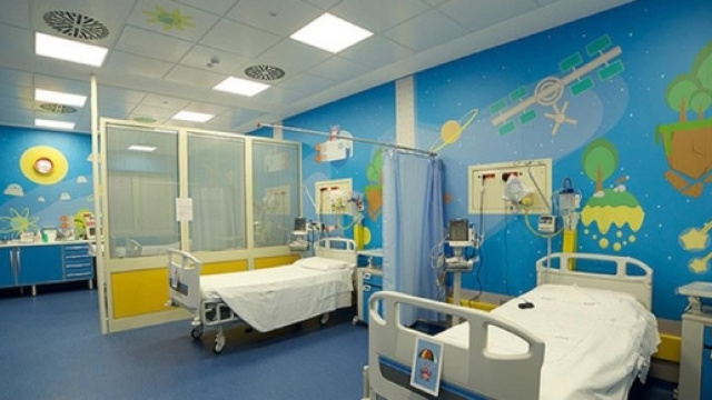 Bambino Gesù, tenta di uccidere la figlia di tre anni con un ... - corrierediroma-news.it